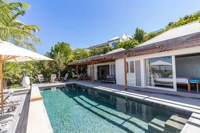 Image de Magnificent Beautiful Villa with Amazing Furniture