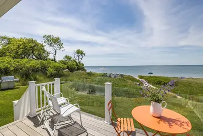 Image de Charming 4-bedroom house in East Hampton with WiFi, Ac, fitness room