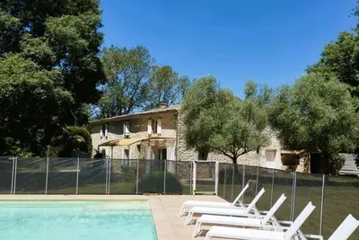 Image de Le Moulin, avec parc, piscine, au cœur du village