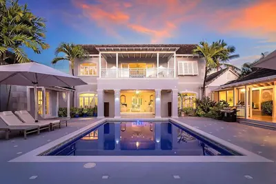 Image de Elegantly furnished, tastefully decorated