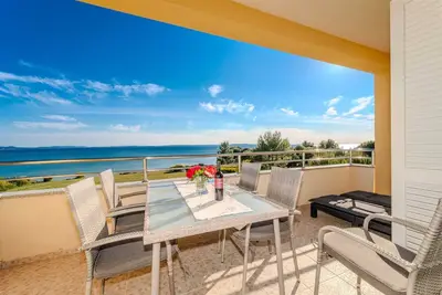 Image de Sea view | for 4-6 persons | 20 m from the beach