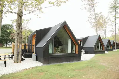 Image de Modern Tiny Home 25/With Hot Tub!
