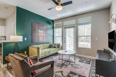 Image de Gorgeous 2br in Champion City 8642