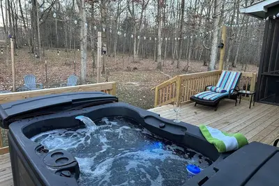 Image de Hot Tub l Large Yard l Private