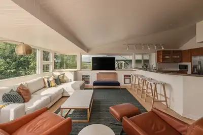Image de Crow's Nest Condo 3br Downtown