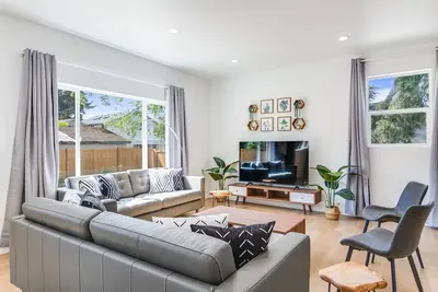 Image de 5b4ba Sfh close to Airport w/Ev charger, Backyard