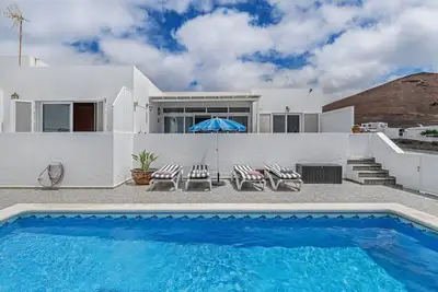 Maison de vacances 'Casita Canaria' avec vue sur la mer, piscine privée et Wi-Fi