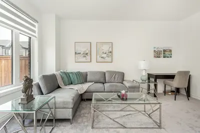 Image de Chic Retreat Near Niagara Falls