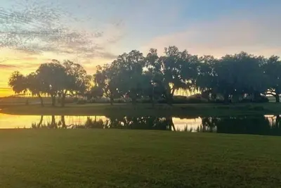 Image de Gorgeous Waterfront View on Golf Course in The Villages.
