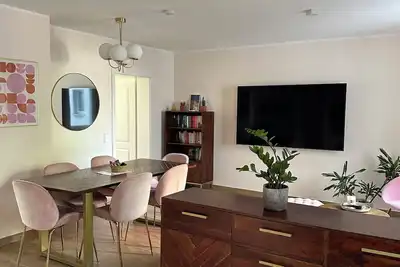 Image de Stylish and central apartment in Cologne-Ehrenfeld. Pet friendly!