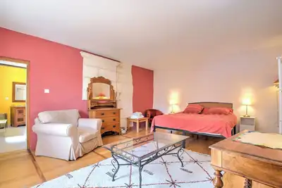 Image de Appartement 'Bourdeilles Sunlight' avec terrasse partagée, jardin partagé et Wi-Fi