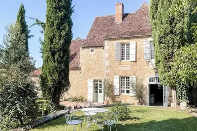 Image de Gîte la Chapelle, Domaine De Pragelier, avec piscine partagée