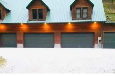 Image de Farmhouse Apartment near Ivy Branch Trails