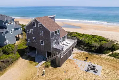 8527 On The Rocks * Oceanfront