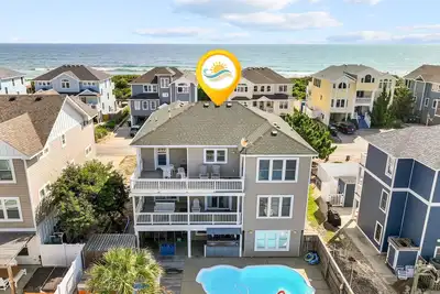 Anchor Management *8 Bdrms* Pool*Tiki Bar*Elevator