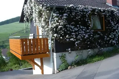 Image de Kleines Ferienhäuschen Efeu