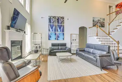 Image de Spacious High Point Family Home w/ Yard & Grill