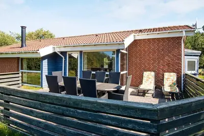 Image de Maison de vacances pour 6 a Fanø-By Traum
