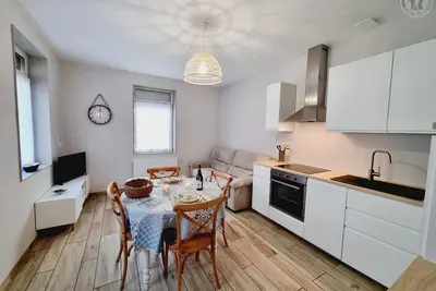 Image de Charmante Maison 50 m² avec Terrasse et Parking - Tout Inclus, Proche Cambrai et Activités Nautiques