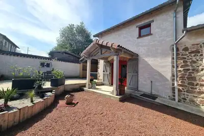 Image de Gîte de charme avec Spa, terrasse, cheminée et cour, idéal pour un séjour zen à Notre-Dame-de-Boisset