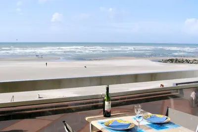 Image de T2 Cabine avec Balcon et Wifi sur la Digue de Wimereux