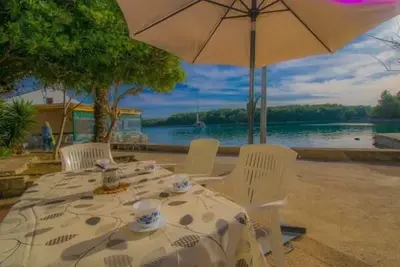 Image de Appartement de vacances Punta Kriza pour 1 - 2 personnes avec 1 chambre à coucher - Maison de vacanc