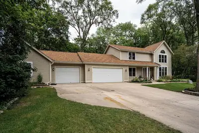 Image de Lake House in Muskego - Welcome to Laurel House