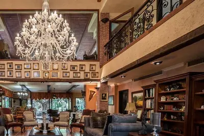 Image de Stylish Contemporary Villa With Amazing Interiors
