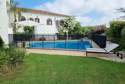 Image de Amazing Villa with Fenced Pool Garden