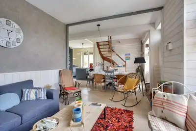 Image de 250m de la plage - Maison atypique pour 8