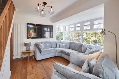Image de Host & Stay | Bankside Cottage