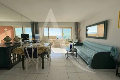 Image de 120/ T3 Vue Mer Avec Garage Et Piscine