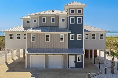 Image de Luxury Gulf Front 4 Bedroom, 3. 5 Bath Home on beautiful Navarre Beach!