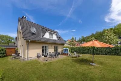 Image de Maison de vacances Glowe pour 1 - 9 personnes avec 4 chambres à coucher - Maison de vacances