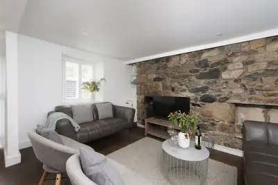 Mount Pleasant -  a house that sleeps 8 guests  in 4 bedrooms