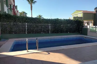 Image de Villa En Urbanisation Avec Piscine PRIVÉE À PEÑÍSCOLA