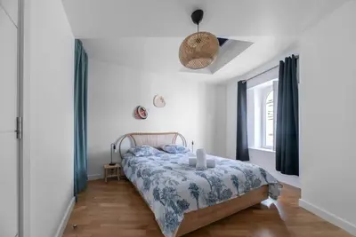 Image de Appartement climatisé centre - Parc des Sources