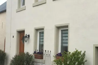 Image de Traditional Eifel-Mosel house near Wittlich and the Mosel