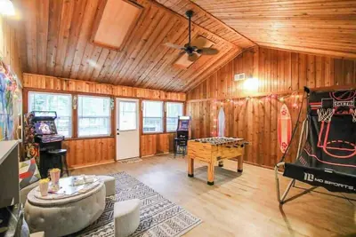 Image de The Pooler Playhouse: Game Room, Kids Room, & More