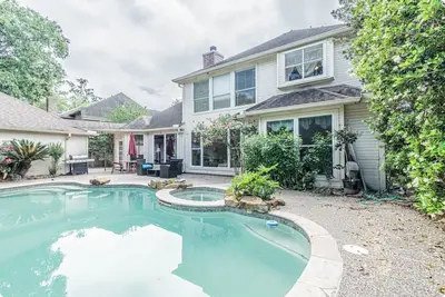 Image de Terrific 4-bedroom house in Houston with pool, Spa