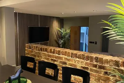 Image de The Duplex Loft Apartment (Sleeps 8)