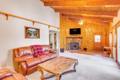 Image de Convenient Running Springs Home - Dogs Welcome!