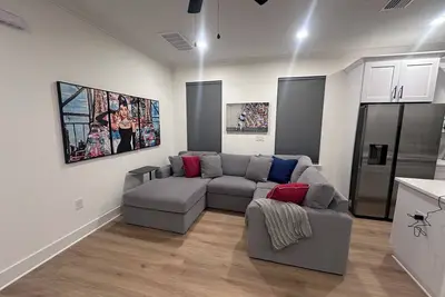 Image de Stylish Modern Townhome Near Downtown Tampa!