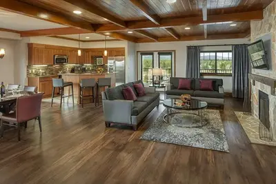 Image de 3-bedroom Presidential Suite  West Yellowstone