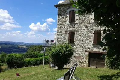 Image de Maison de vacances 'Gîte La Chartrouille' avec terrasse privée, jardin privé et Wi-Fi