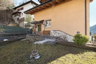 Image de Appartement \"La Casa Di Nonna Elena Piano Primo\" avec vue sur la montagne, jardin privé et Wi-Fi