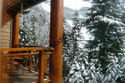 Image de Ski in & Ski out 4 bedroom home above Creekside
