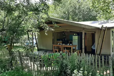 Image de Eco lodge pleine nature 8mn plage médoc-océan. Animaux de compagnie acceptée!