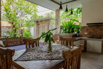 Image de Villa in Tumbak Bayuh, 3 Bedrooms, 3 Bathroom. Air-conditioned. private Pool