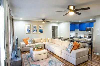 Image de 4 Bed/Dog Friendly/Walk to Au/Pool And Fitness